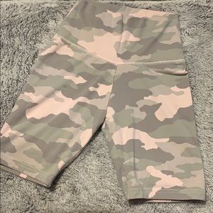 XS High Wasted Aerie Camo Biker Shorts